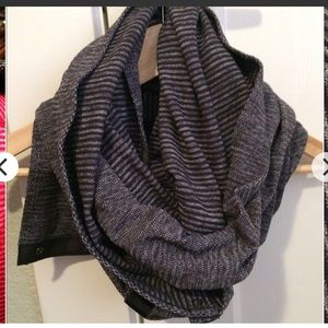Lululemon Vinyasa Scarf